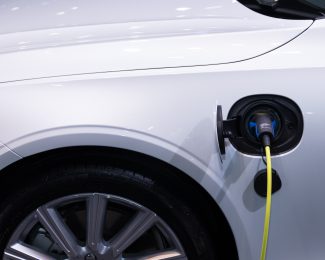 Is Het Verstandig Om Op DIT Moment Een Elektrische Auto Aan Te Schaffen